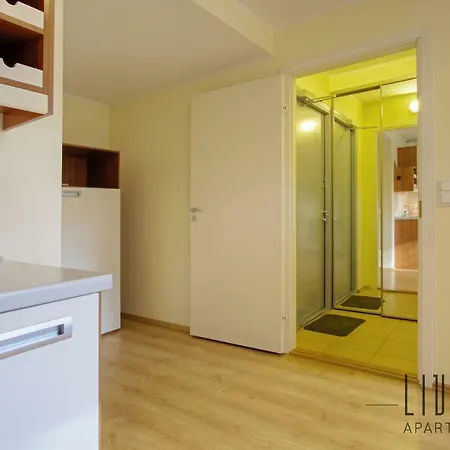 Sunny With Parking, Self-check-in & Wi-fi Daire Tallinn